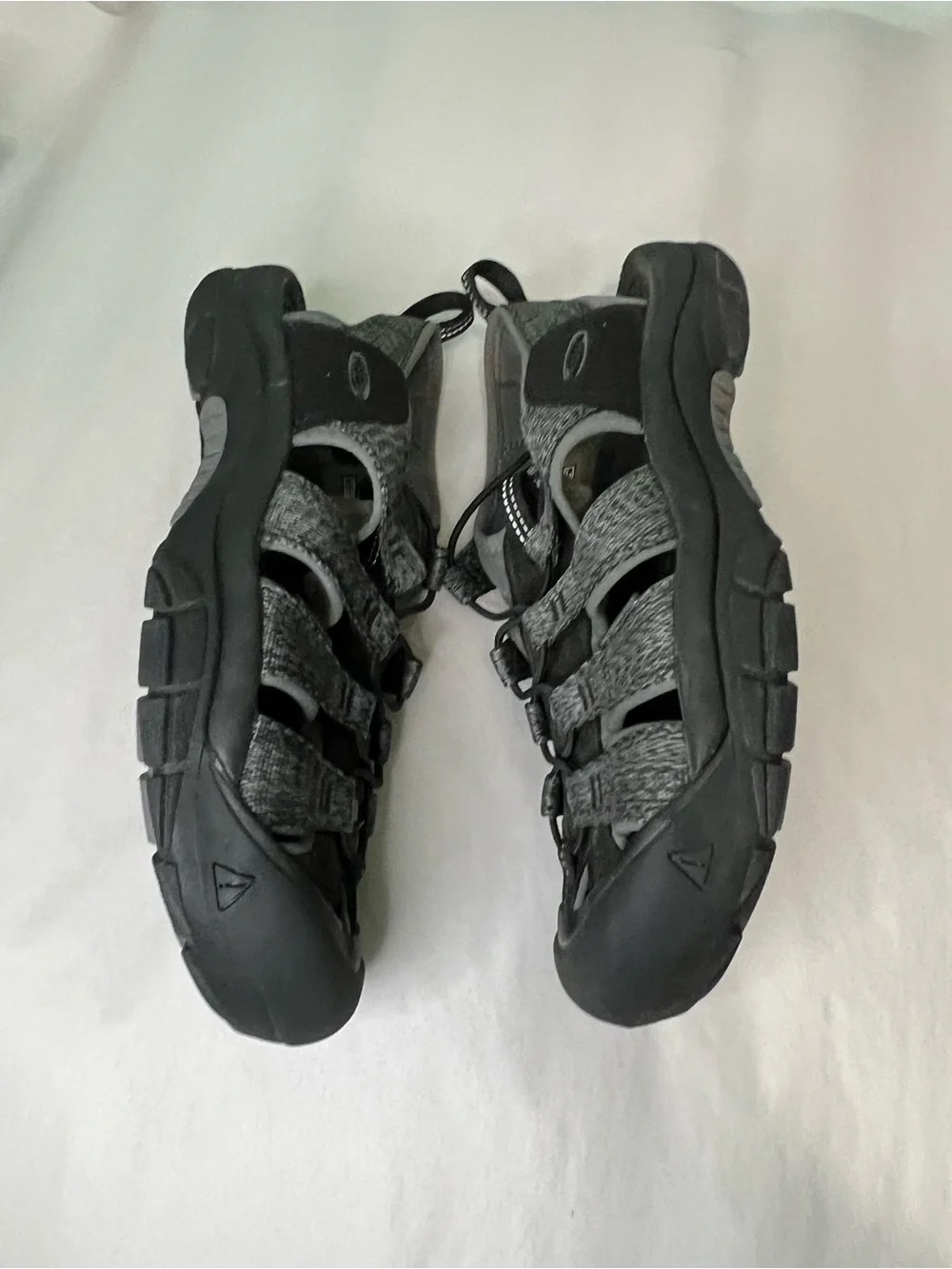 Keen Men's Black Gray Closed-Toe Sandals